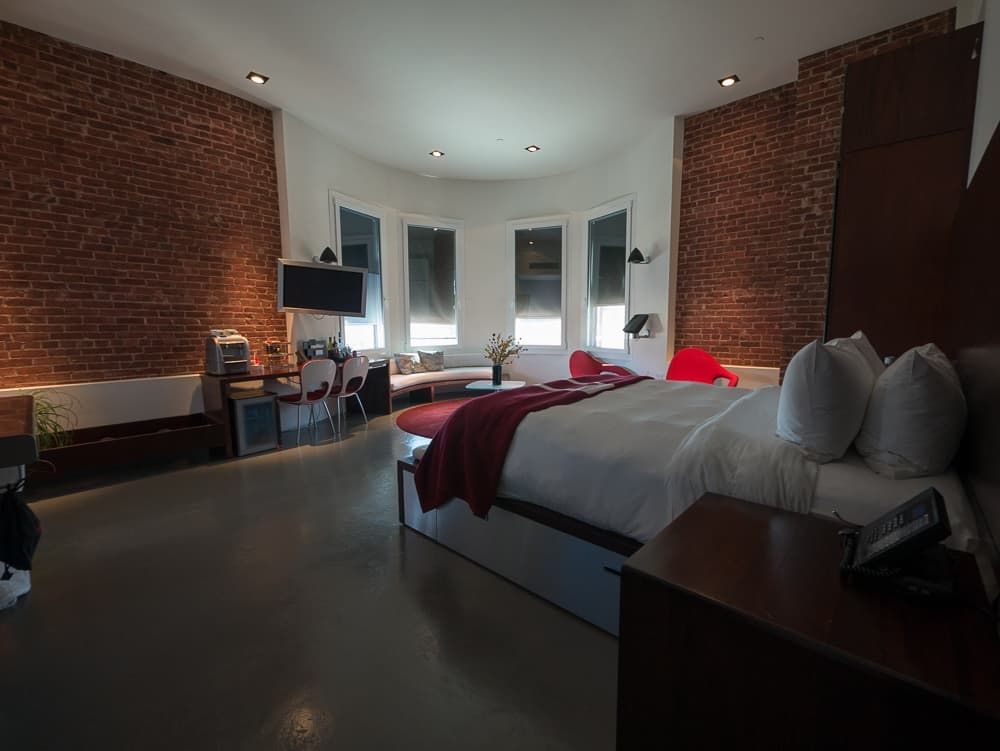 Keating Hotel Suite-1